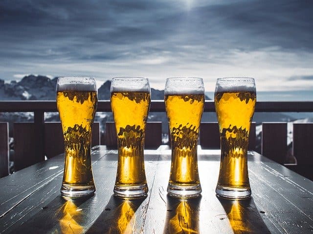Birra, Ingredienti, alimenti, lista ingredienti, cosa è, come si cuoce, ricette, come si cucina, informazioni nutrizionali, calorie, proteine, grassi, carboidrati,