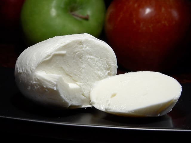 Scopri di più sull'articolo Mozzarella