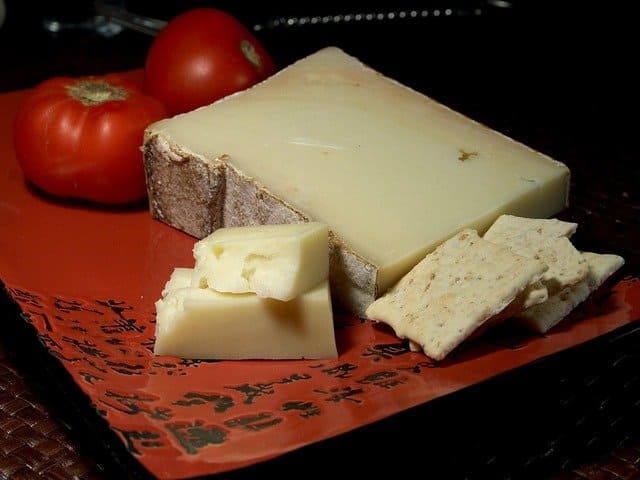 Scopri di più sull'articolo Allerta Alimentare | Lidl e Iper, Escherichia Coli nella Fontina