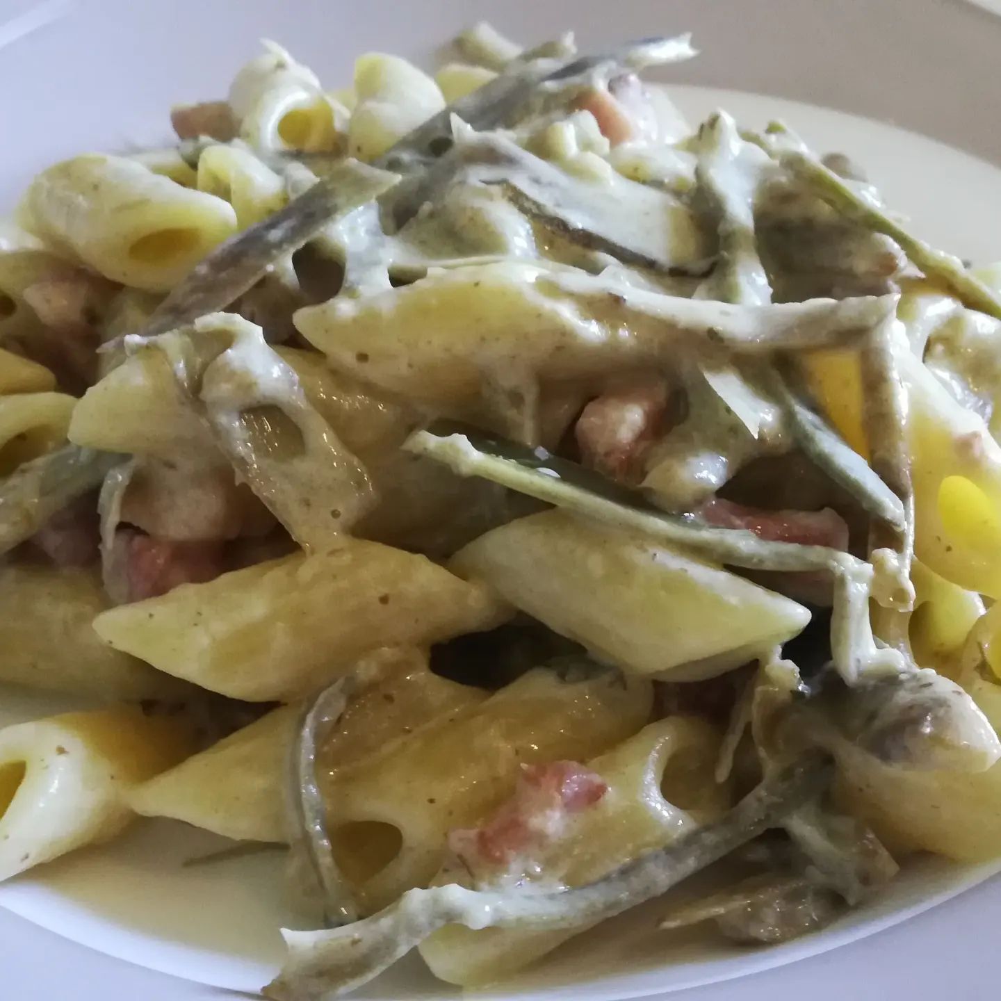 🔶 Pennette con Carciofi, Pancetta e Philadelphia 🔷
Ricetta di un primo piatto facile e veloce. In questo caso ho usato delle pennette ma è una salsa che si abbina bene anche con una pasta lunga tipo linguine o spaghettoni. Per finire puoi aggiungere del pepe macinato e parmigiano a piacimento.
https://www.cucinoamodomio.it/pennette-con-carciofi-pancetta-e-philadelphia/
Scopri tante curiosità e ricette sul sito
🌐 WWW.CUCINOAMODOMIO.IT
〰️ 〰️ 〰️ 〰️ 〰️ 〰️ 〰️ 〰️ 〰️ 〰️ 〰️ 〰️
❤️ 𝗠𝗲𝘁𝘁𝗶 𝗠𝗶 𝗣𝗶𝗮𝗰𝗲 👍
👉 𝗦𝗲𝗴𝘂𝗶 @Cucinoamodomio.it
👫 𝗧𝗮𝗴𝗴𝗮 𝗮𝗺𝗶𝗰𝗶 𝗲 𝗰𝗼𝗻𝗱𝗶𝘃𝗶𝗱𝗶 𝗶𝗹 𝗣𝗼𝘀𝘁
📌 𝗦𝗮𝗹𝘃𝗮 𝗶𝗹 𝗣𝗼𝘀𝘁
〰️ 〰️ 〰️ 〰️ 〰️ 〰️ 〰️ 〰️ 〰️ 〰️ 〰️ 〰️
#Carciofi #CucinoamodoMIOit #EVO #Pancetta #Pasta #PastaFacile #PastaVeloce #Philadelphia #PrimiPiattiFacili #PrimiPiattiVeloci #Sale #instafood #foodblogger #food #cibo #ciboitaliano #foodlover #ricettadelgiorno #italyfood #foodporn #instalike #photooftheday #foodoftheday #instagood