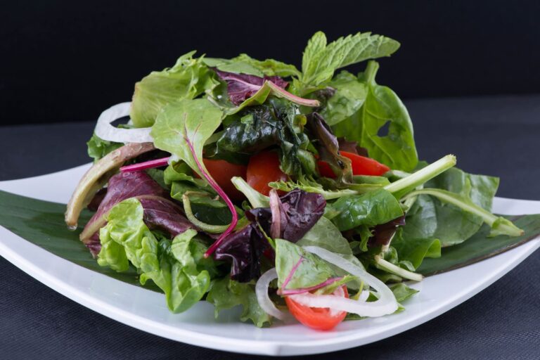 Scopri di più sull'articolo Insalata con Carote, Arance Mandorle e Yogurt