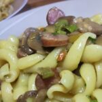 Fusilloni con Luganighetta, Funghi e Cipollotti 24